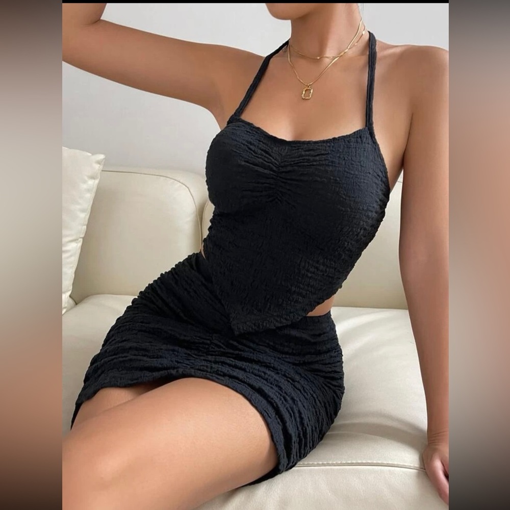 Tie Backless Ruched Bandana Hem Crop Halter Top & Bodycon Skirt